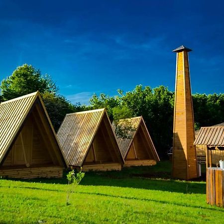 Rooms & Glamping Lana Haus Licko Petrovo Selo Exterior foto